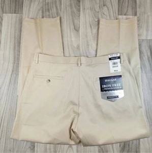 Haggar Pants Mens 36x30 (29.25" inseam) Beige/Sand Iron Free Premium Khaki